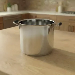 Faitout sur un plan de travail d'une cuisine. Un ustensile pour une cuisson basse température sous dépression